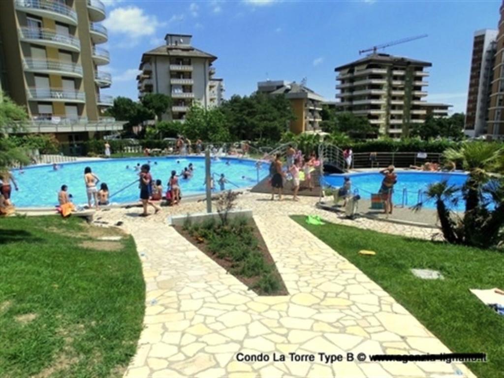 Апартаменты Lignano Sabbiadoro With Pool Экстерьер фото